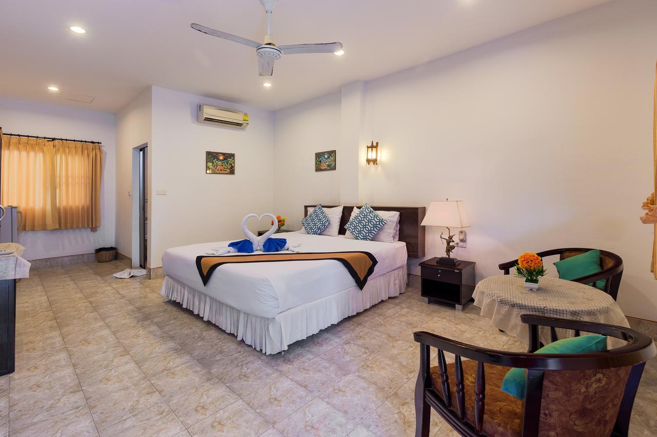 Отель Smile House Карон Экстерьер фото