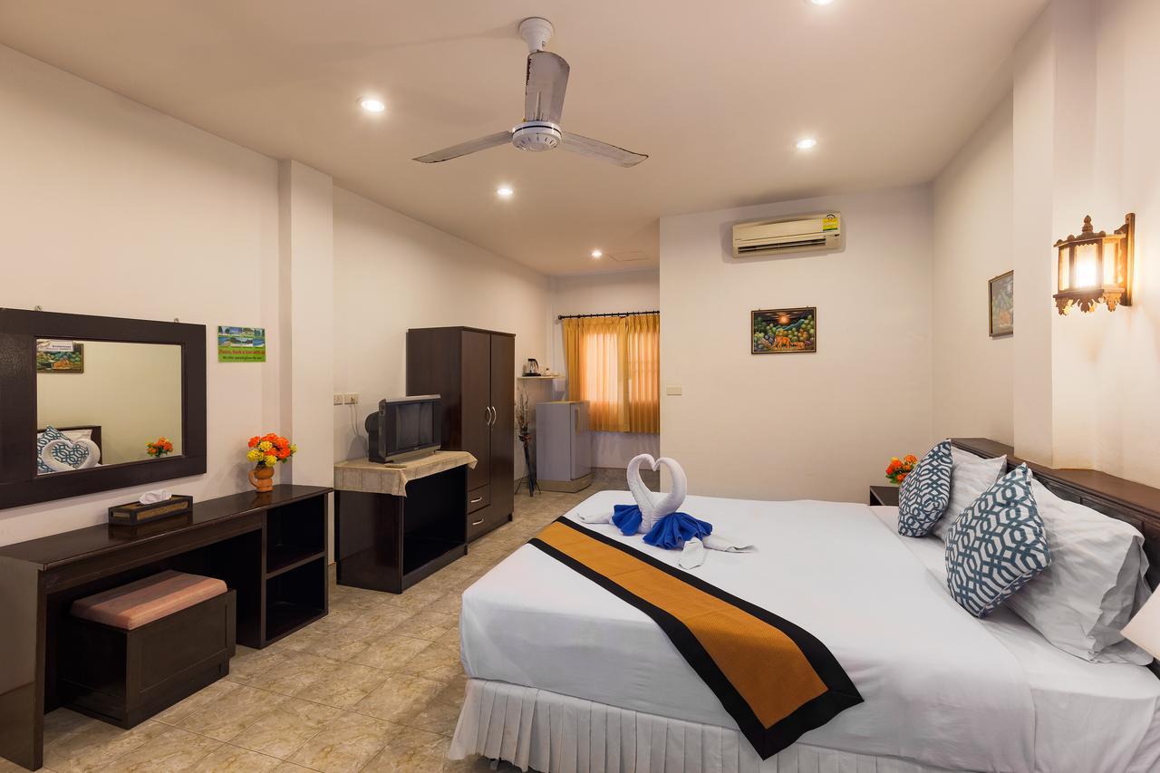 Отель Smile House Карон Экстерьер фото