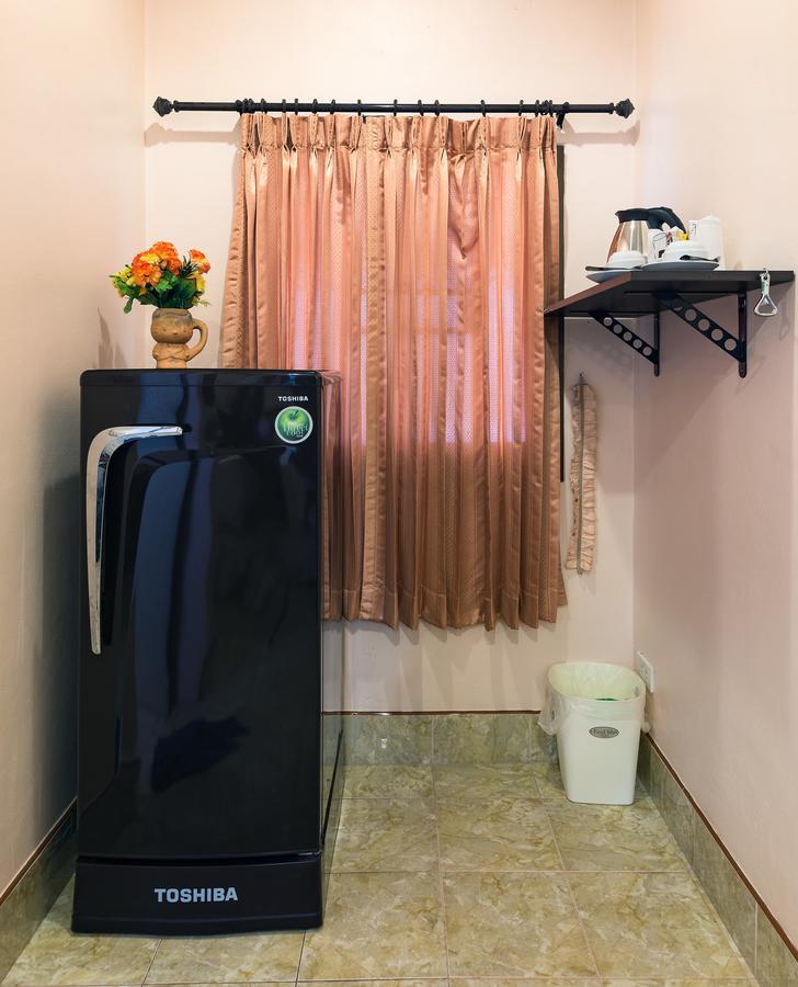 Отель Smile House Карон Экстерьер фото