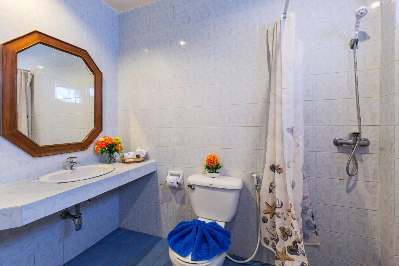 Отель Smile House Карон Экстерьер фото